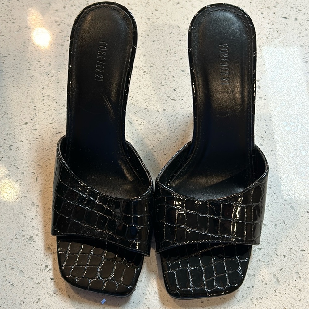 Faux croc heels.